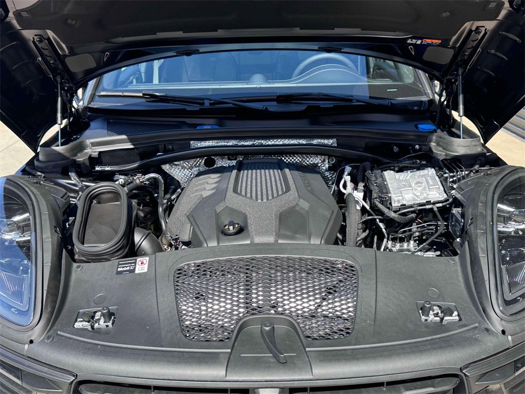 New 2025 Porsche Macan image 29