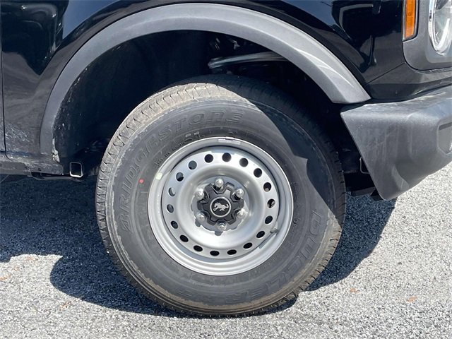 New 2025 Ford Bronco Base image 23