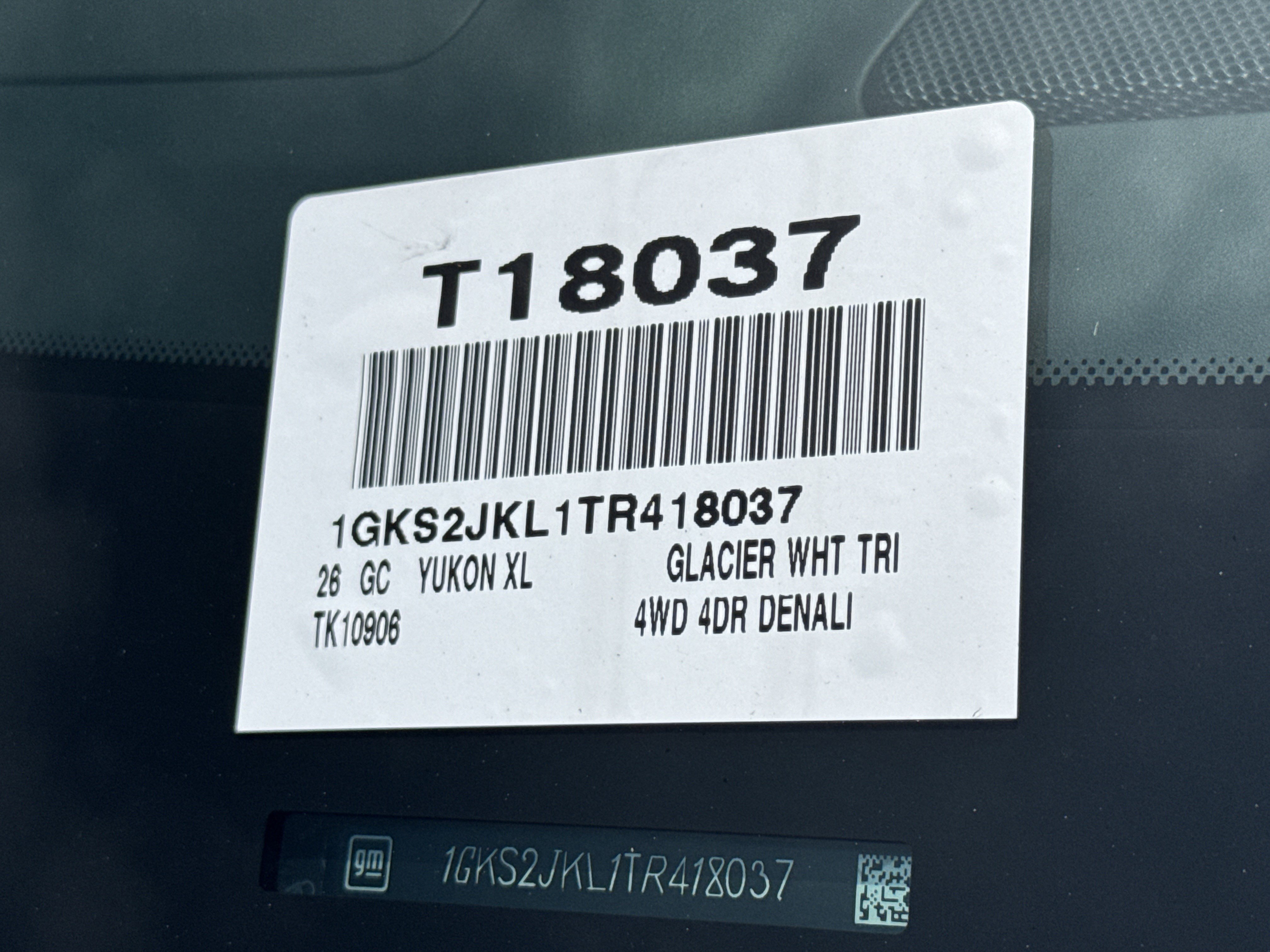 New 2026 GMC Yukon XL Denali w/ Denali Reserve Package AWD/4WD image 45