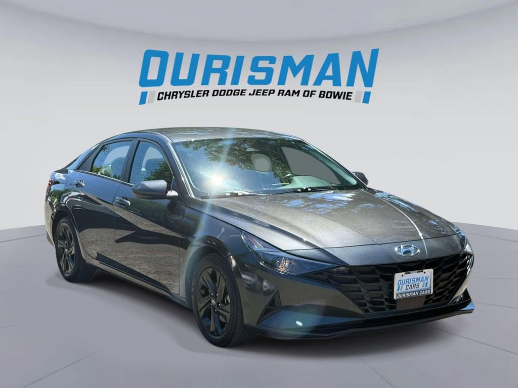 Used 2021 Hyundai Elantra SEL w/ Convenience Package