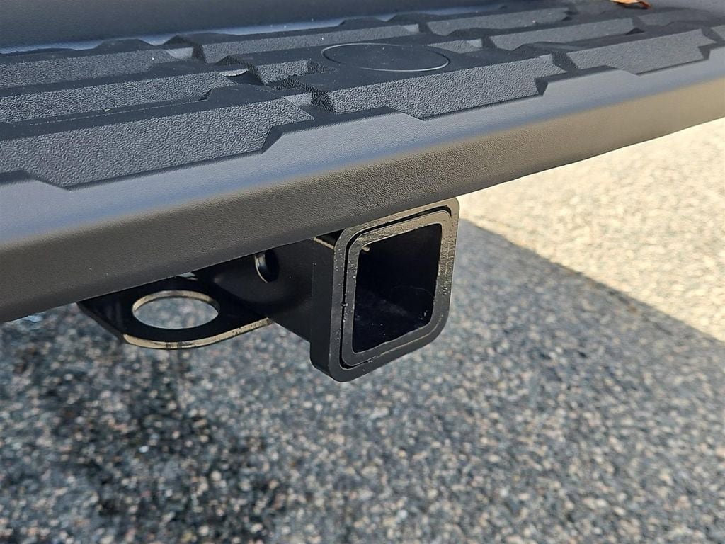 New 2026 Nissan Frontier SV w/ Tow Package image 6
