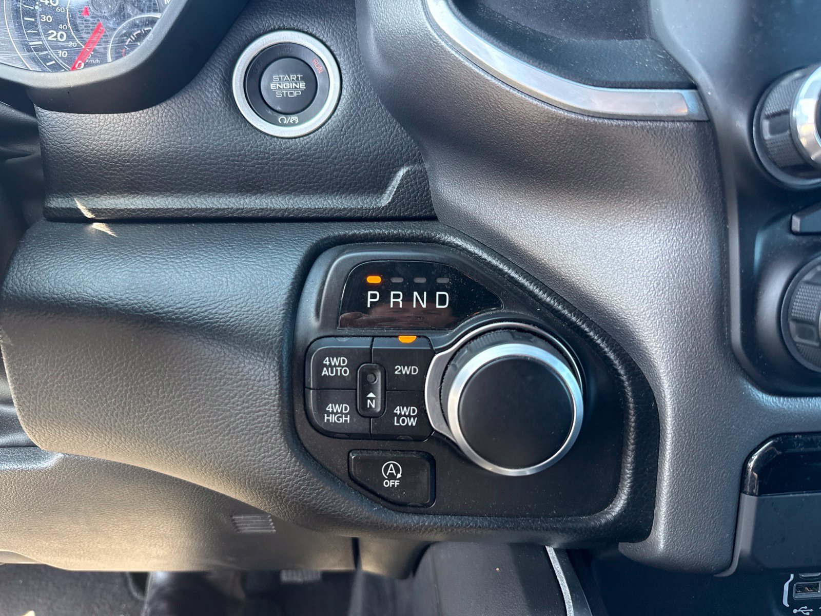Used 2023 RAM 1500 Big Horn AWD/4WD image 15