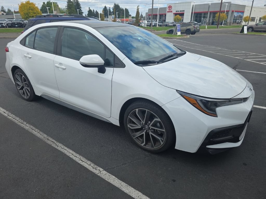 Used 2022 Toyota Corolla SE FWD image 8
