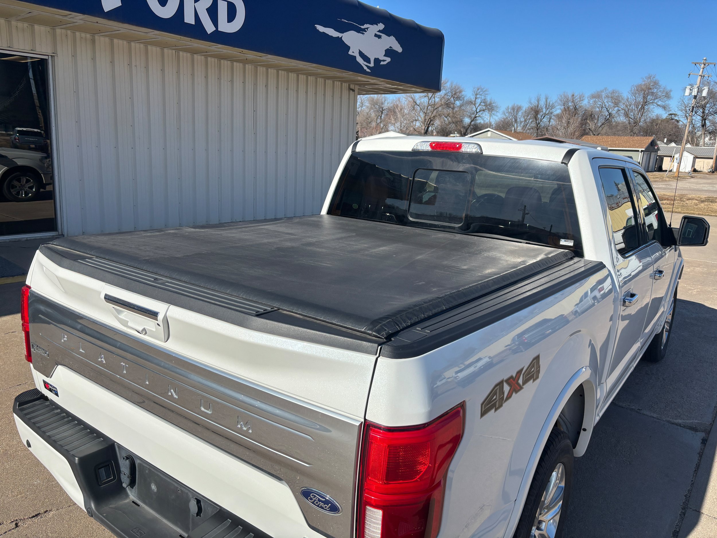 Used 2020 Ford F150 Platinum w/ Equipment Group 701A Luxury AWD/4WD image 4