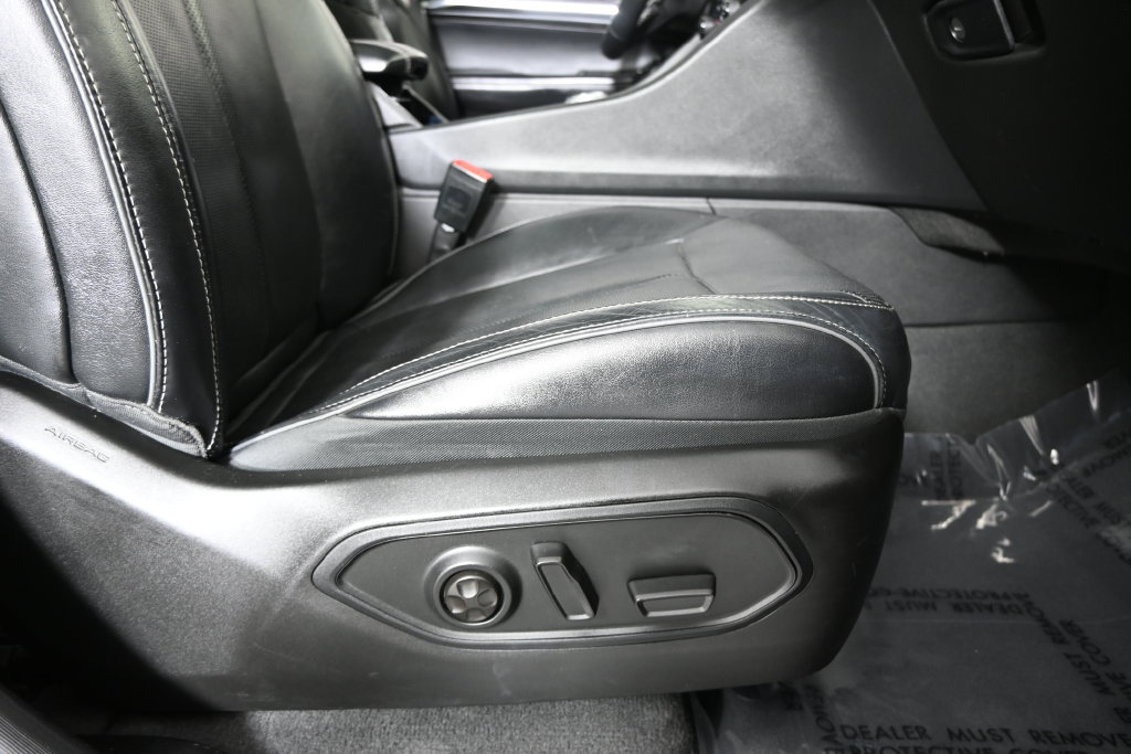 Used 2022 Jeep Grand Cherokee Overland AWD/4WD image 14