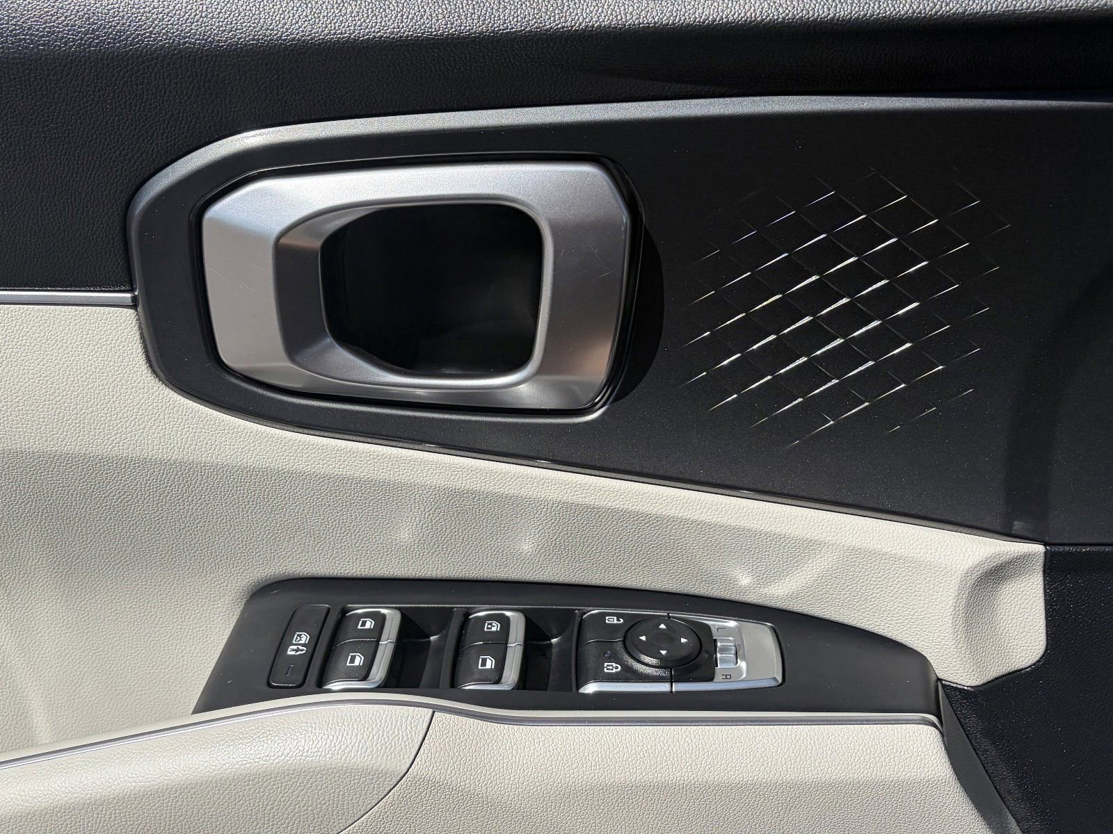 Used 2023 Kia Sorento S w/ Panoramic Sunroof Package image 23