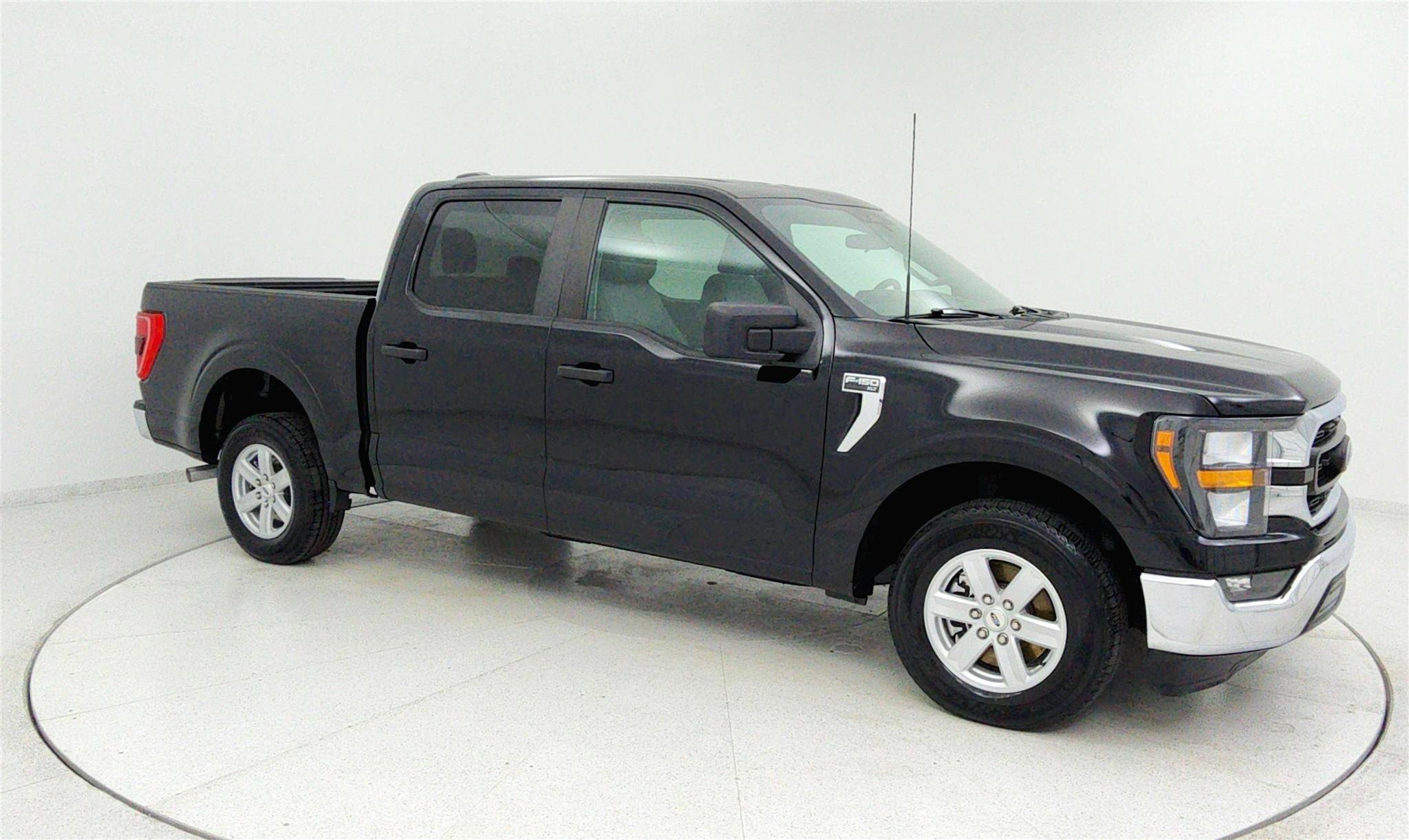 Used 2023 Ford F150 XLT RWD image 6