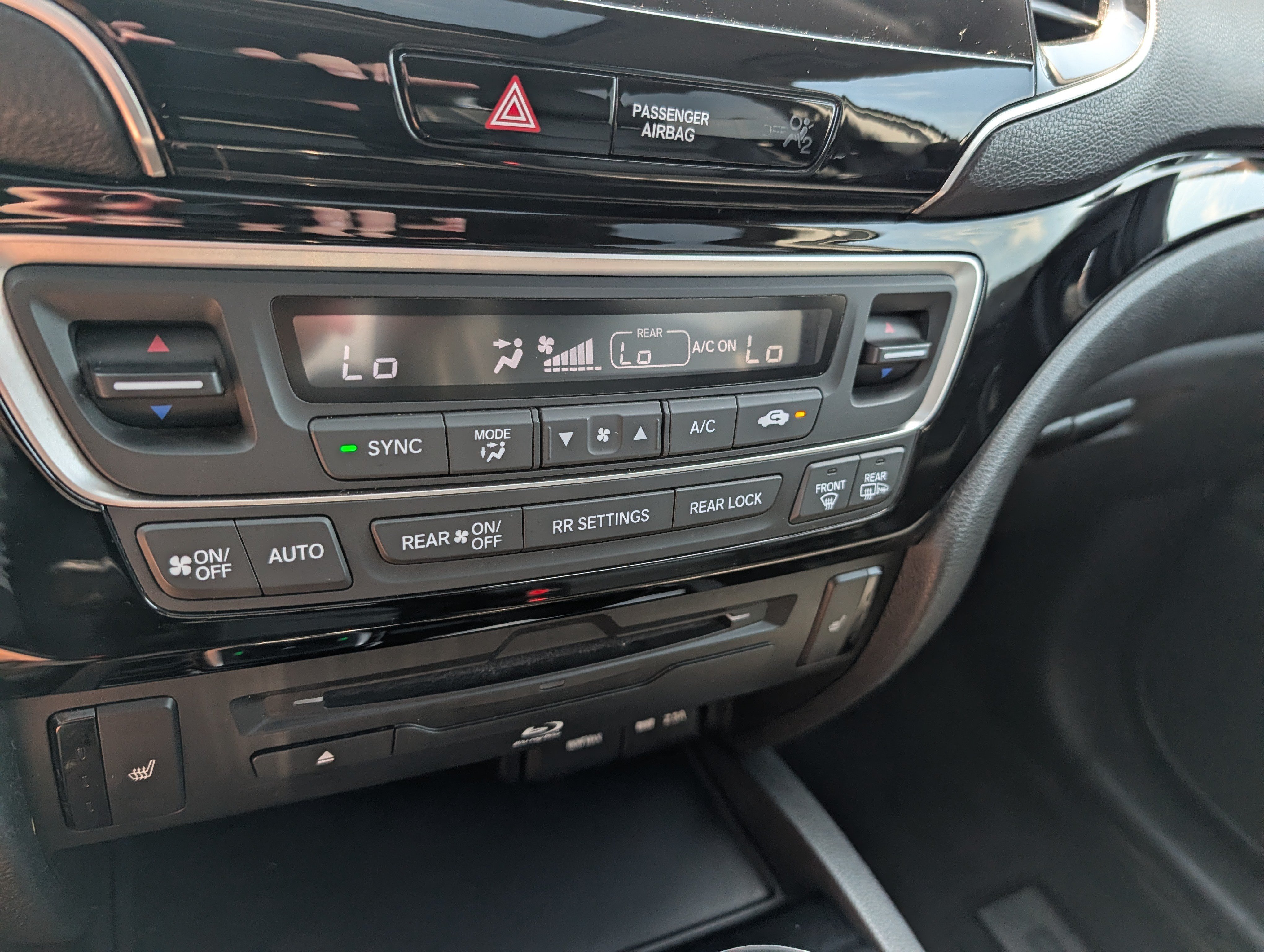 Used 2019 Honda Pilot Touring image 32