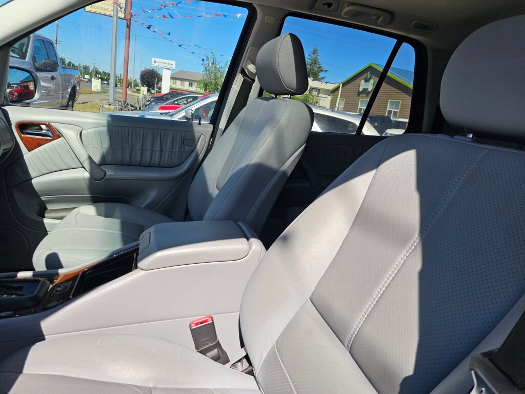 Used 2003 Mercedes-Benz ML 320 4MATIC image 24