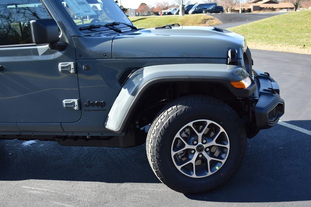 New 2026 Jeep Gladiator Sport AWD/4WD image 4