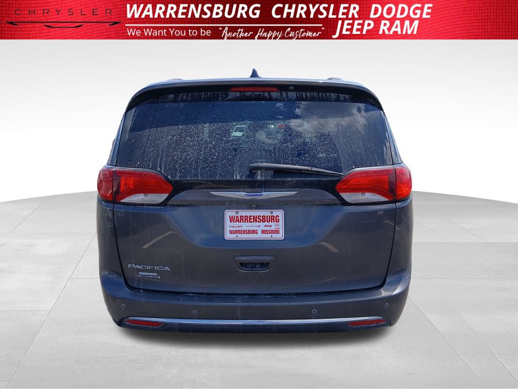 Used 2018 Chrysler Pacifica Touring-L w/ Advanced Safetytec Group FWD image 8