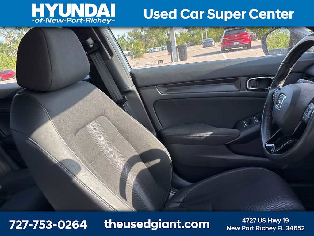 Used 2024 Honda Civic Sport image 8
