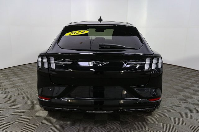 Used 2024 Ford Mustang Mach-E Premium image 9
