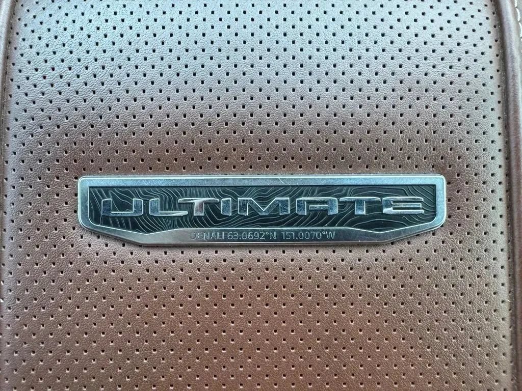Used 2025 GMC Sierra 3500 Denali Ultimate AWD/4WD image 27