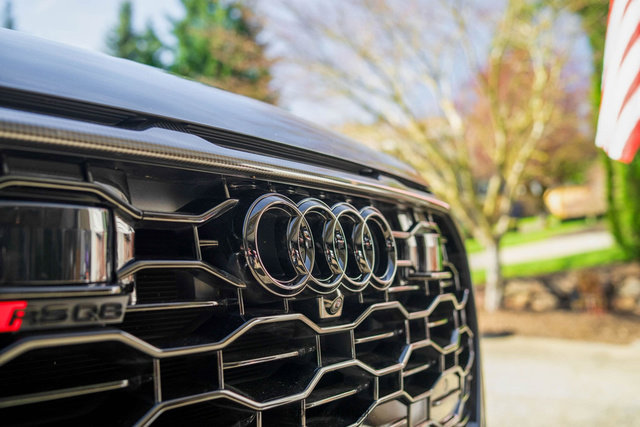 Used 2023 Audi RS Q8 AWD/4WD image 51