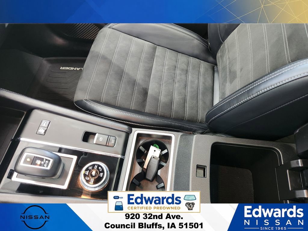 Used 2025 Mitsubishi Outlander SE AWD/4WD image 38