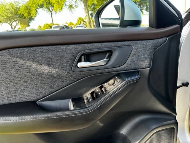 Used 2021 Nissan Rogue SV FWD image 24