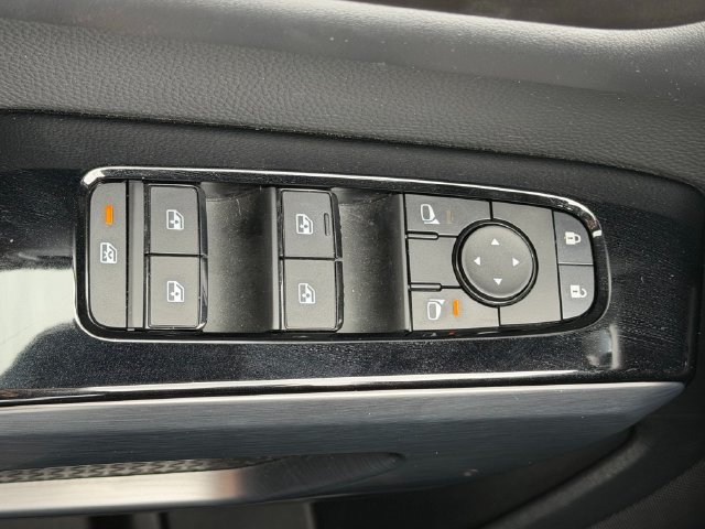 Certified 2026 Nissan Pathfinder SL FWD image 15
