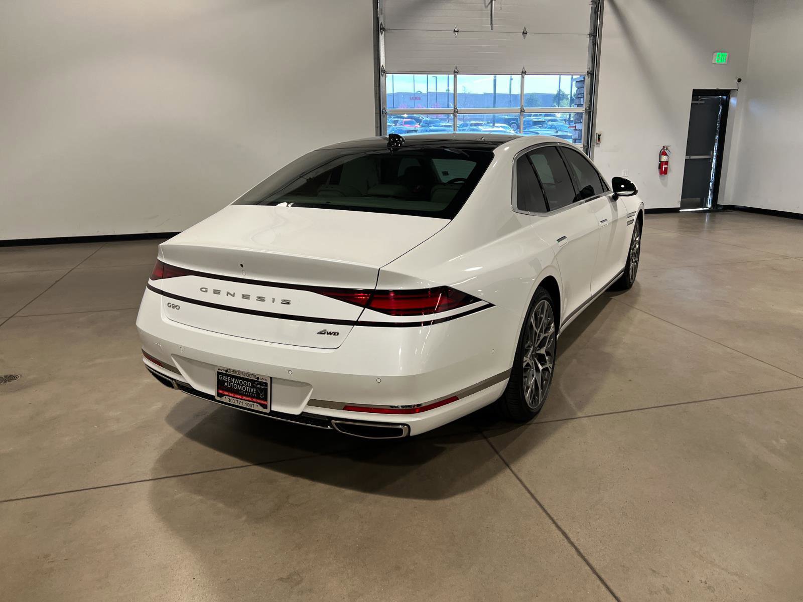 Used 2023 Genesis G90 3.5T image 3