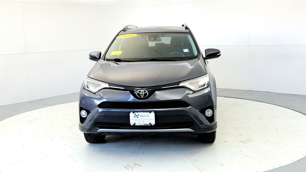 Used 2018 Toyota RAV4 XLE AWD/4WD image 8