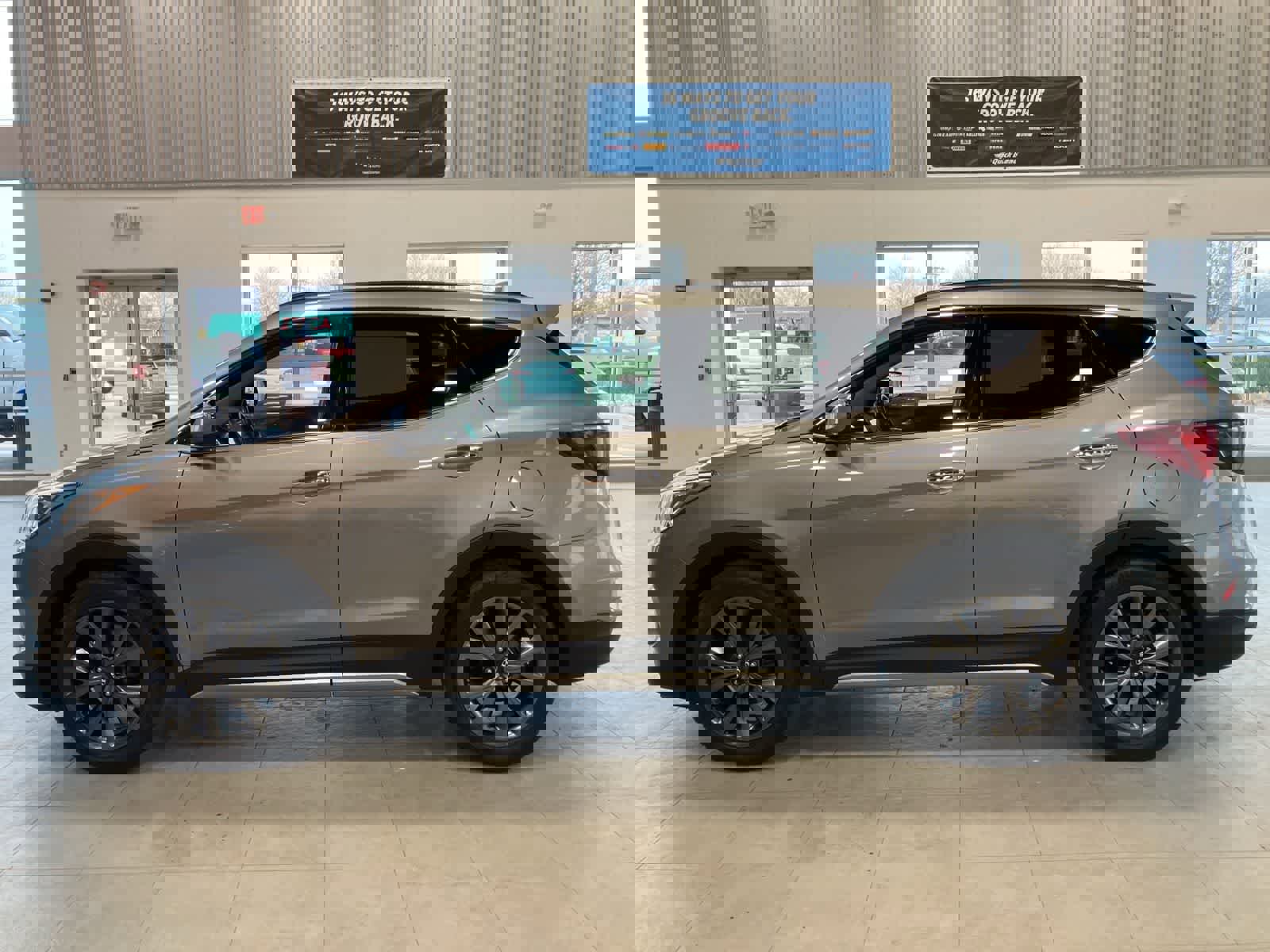 Used 2017 Hyundai Santa Fe Sport w/ 2.0T Ultimate Tech Package 05 image 8