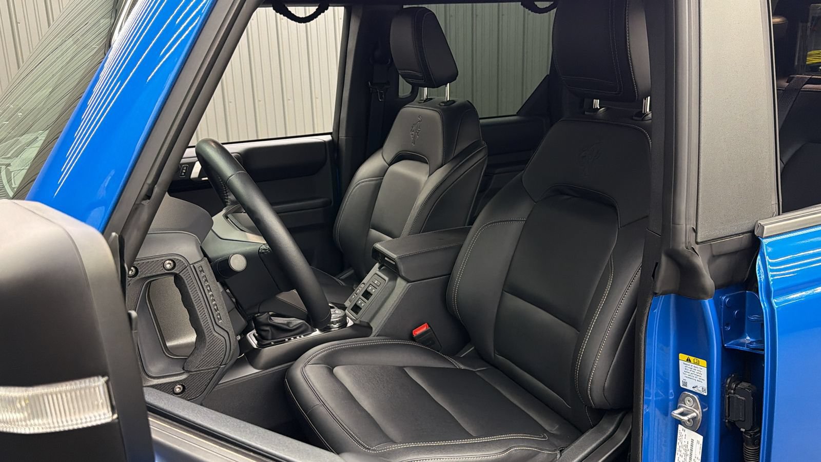 Used 2025 Ford Bronco Badlands AWD/4WD image 32