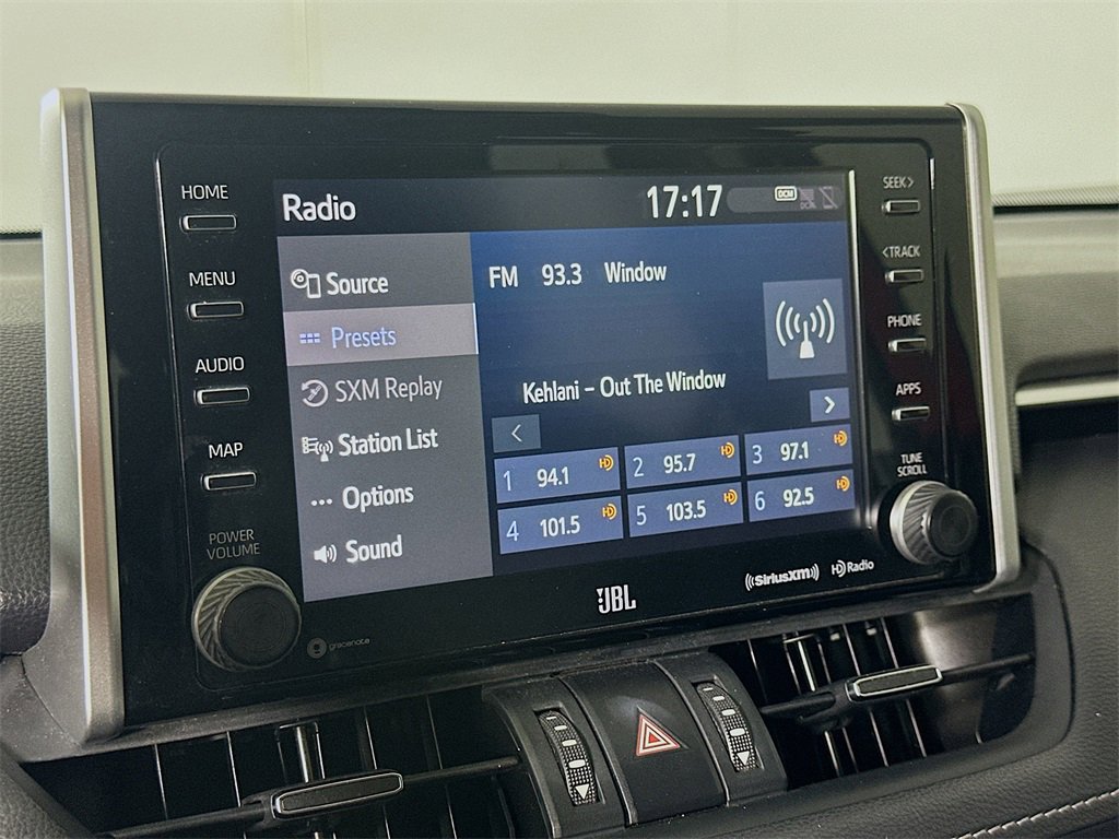 Used 2019 Toyota RAV4 XLE Premium image 28