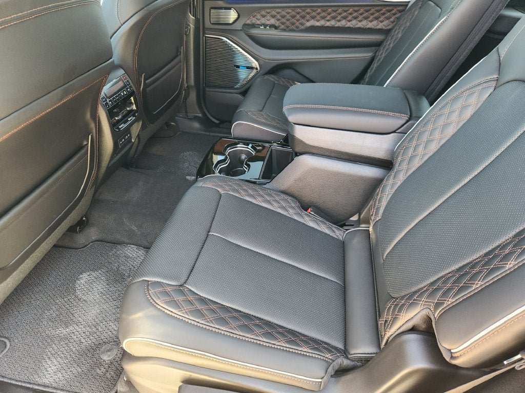 New 2027 Jeep Grand Cherokee L Summit w/ Obsidian Package AWD/4WD image 20