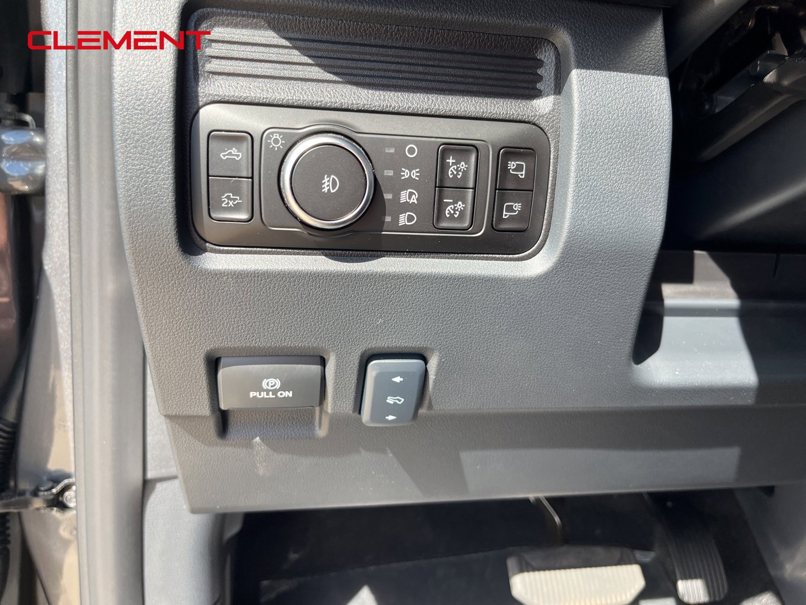 New 2026 Ford F350 Lariat image 10