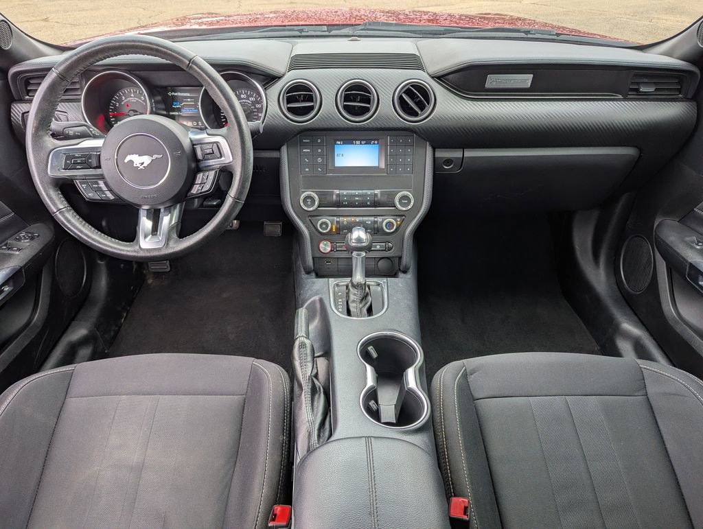 Used 2021 Ford Mustang Coupe image 8