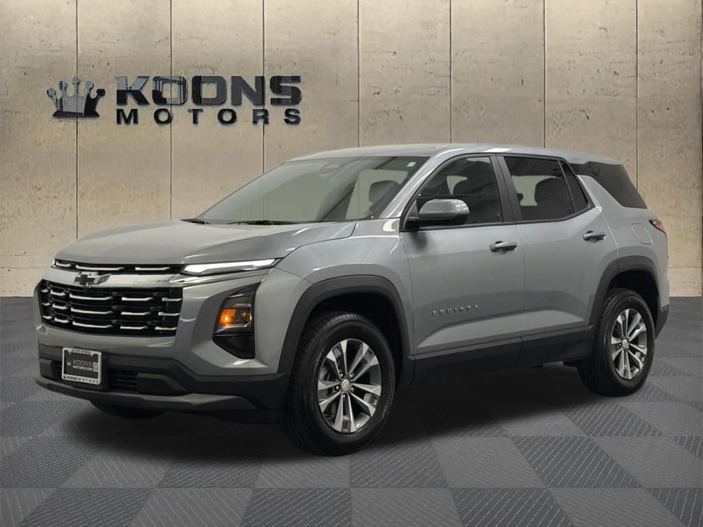 Used 2026 Chevrolet Equinox LT FWD image 1