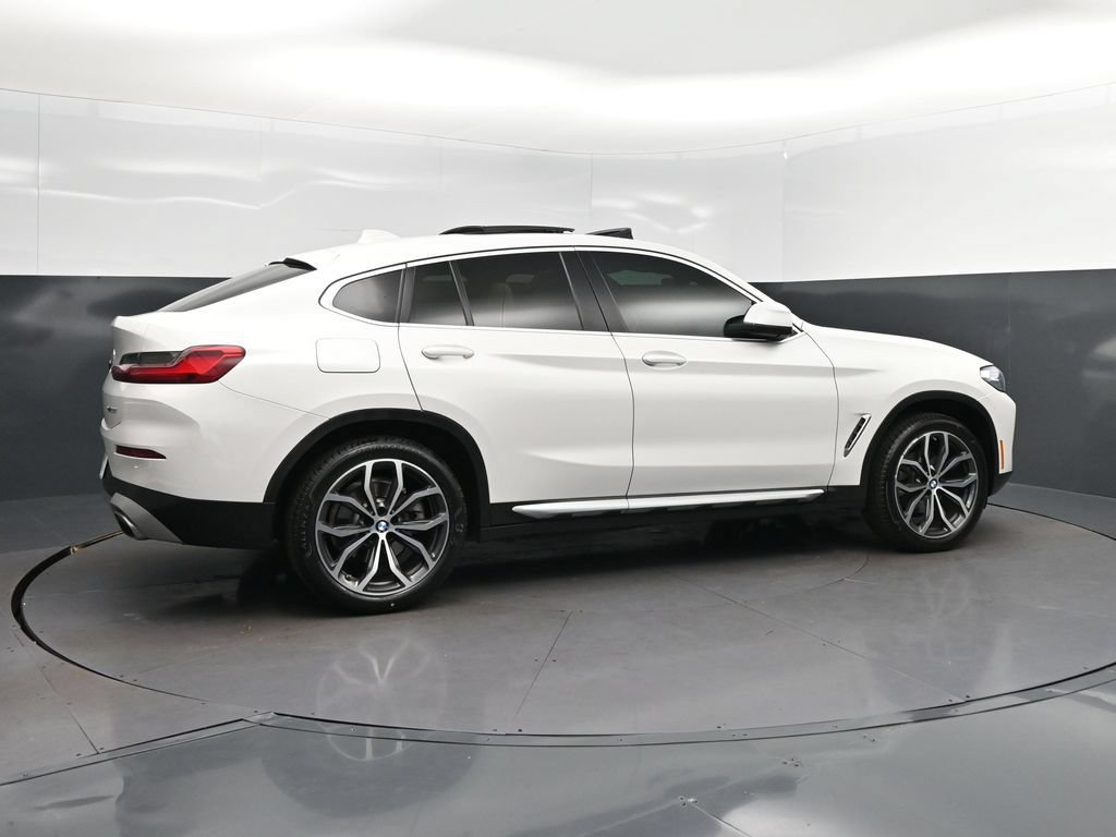Used 2022 BMW X4 xDrive30i w/ Premium Package AWD/4WD image 8