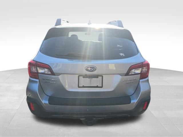 Used 2018 Subaru Outback 3.6R Limited image 4