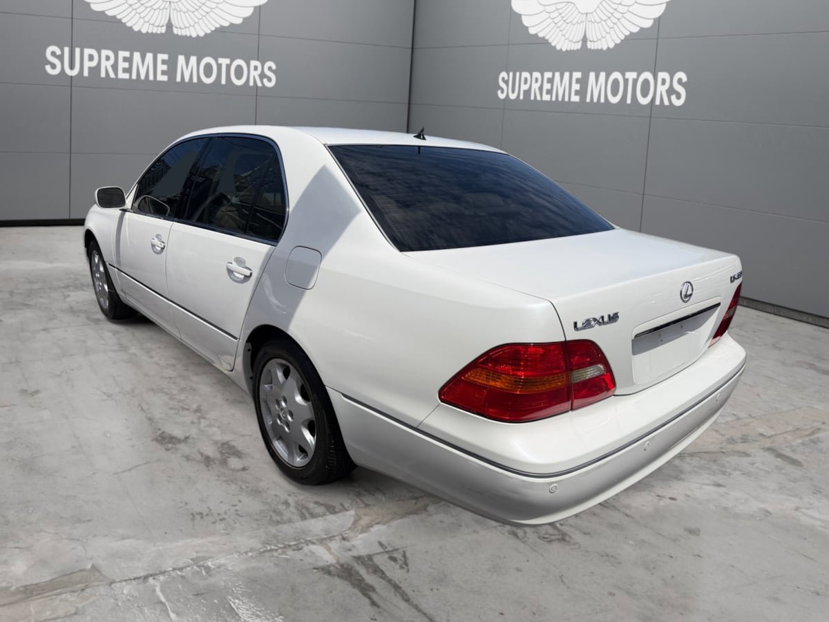 Used 2003 Lexus LS 430 RWD image 3