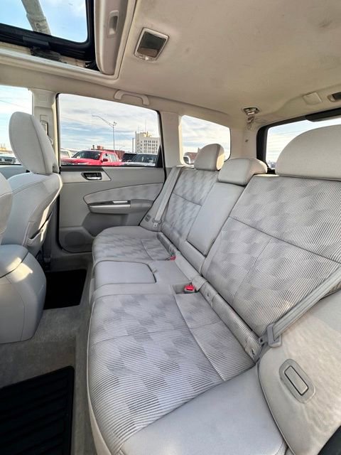 Used 2010 Subaru Forester 2.5X Premium image 27