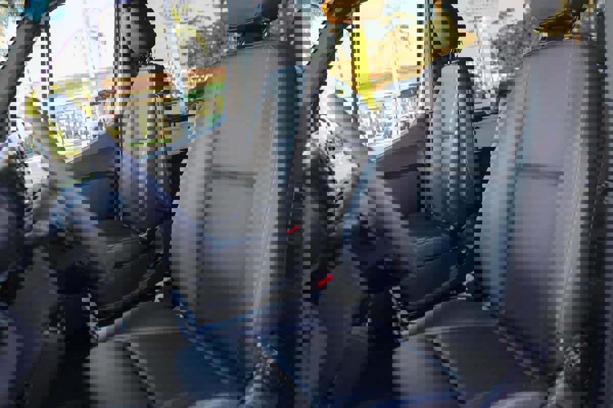 Used 2024 Mercedes-Benz Sprinter 2500 image 14