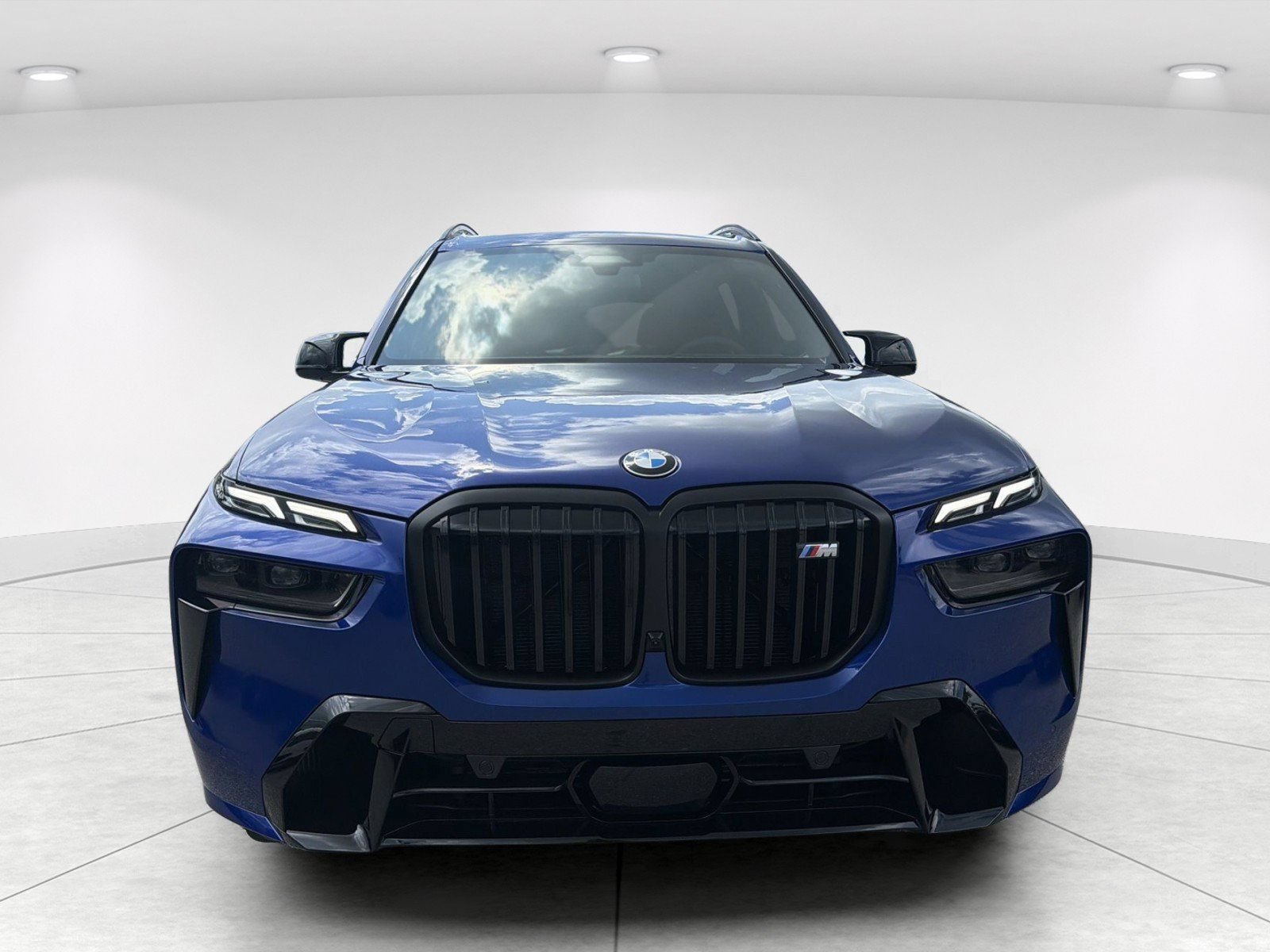 New 2027 BMW X7 M60i AWD/4WD image 2