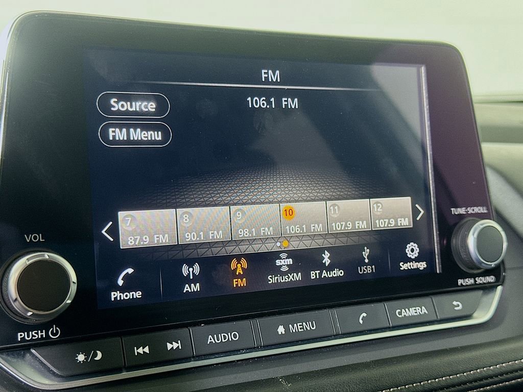 Used 2024 Nissan Rogue S image 27