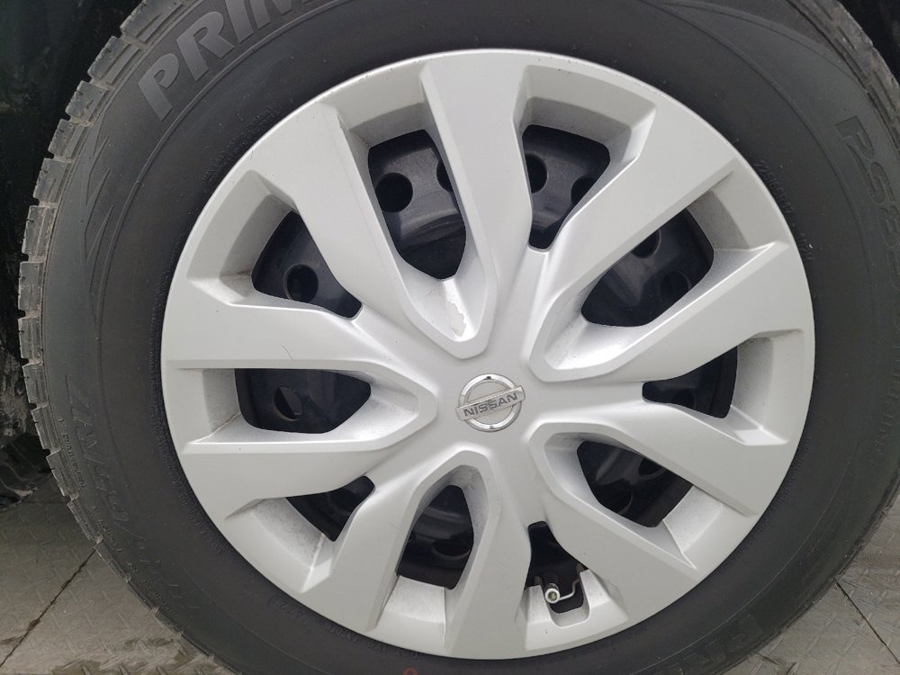 Used 2018 Nissan Rogue S FWD image 31