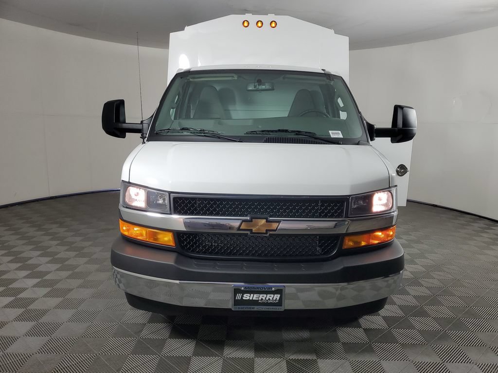 New 2026 Chevrolet Express 3500 w/ Power Convenience Package RWD image 9