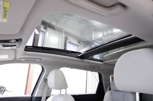 Used 2023 Kia Sorento SX Prestige image 38