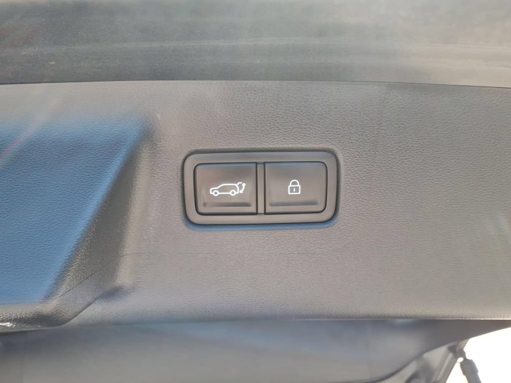 Used 2025 Hyundai Santa Fe Limited AWD/4WD image 26
