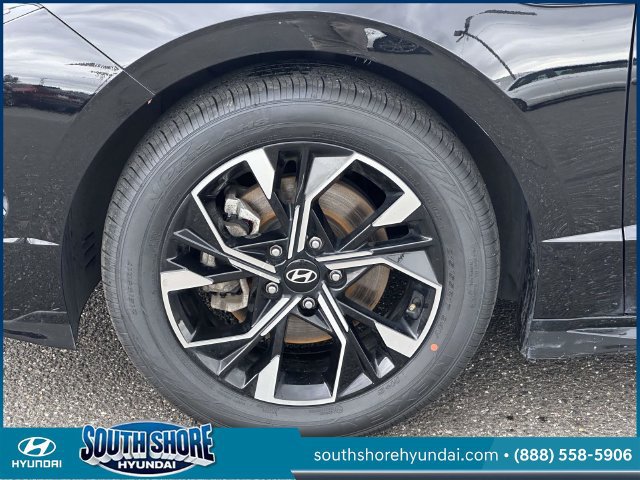 Certified 2024 Hyundai Sonata SEL FWD image 9