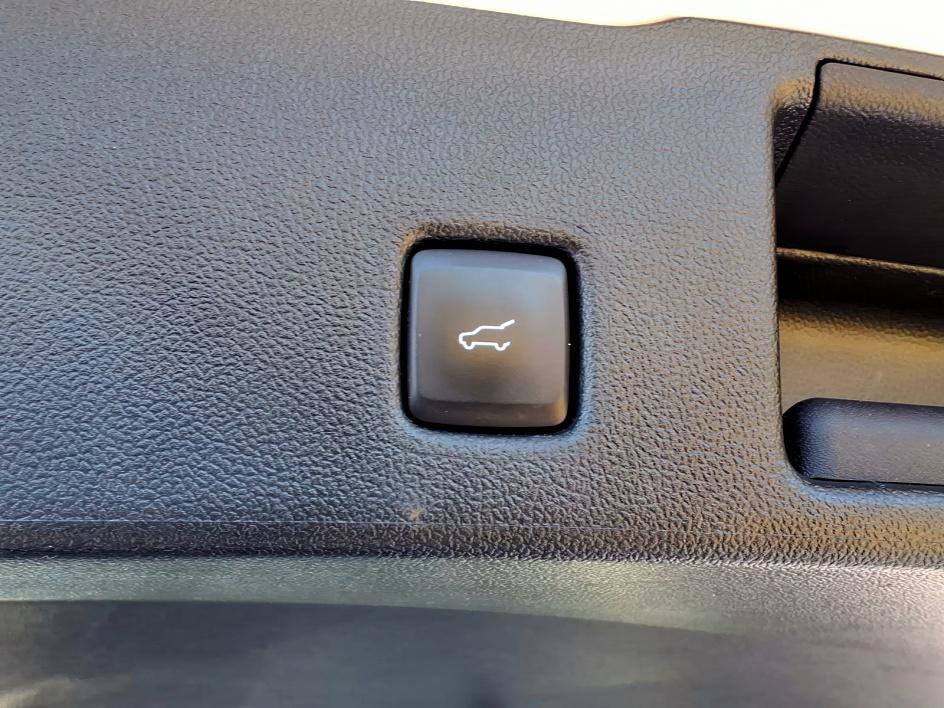 Used 2023 Ford Escape ST-Line Select AWD/4WD image 6