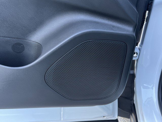 Used 2025 Nissan Rogue SV image 23