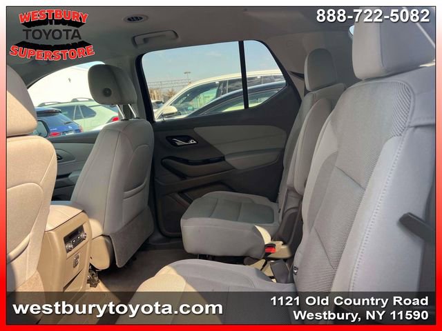 Used 2021 Chevrolet Traverse LT image 13