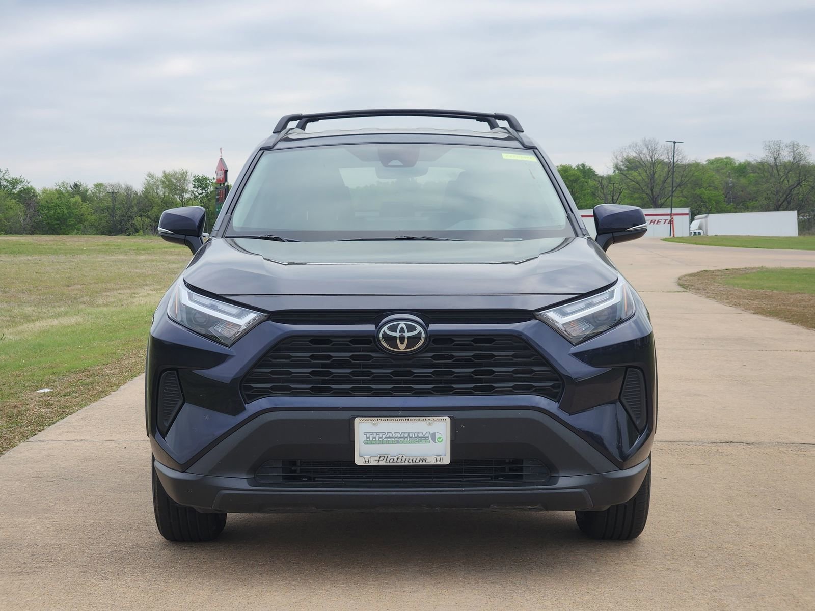 Used 2024 Toyota RAV4 XLE image 6