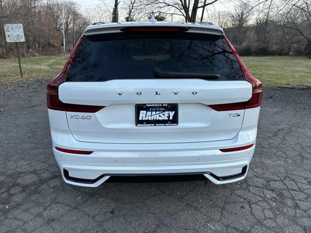 New 2026 Volvo XC60 T8 Ultra w/ Climate Package AWD/4WD image 7