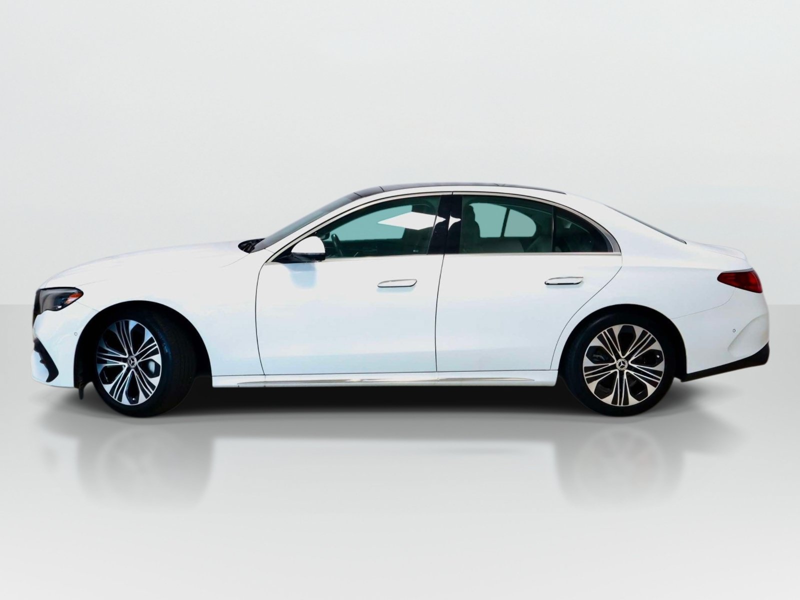 Used 2025 Mercedes-Benz E 350 Sedan w/ Winter Package image 2