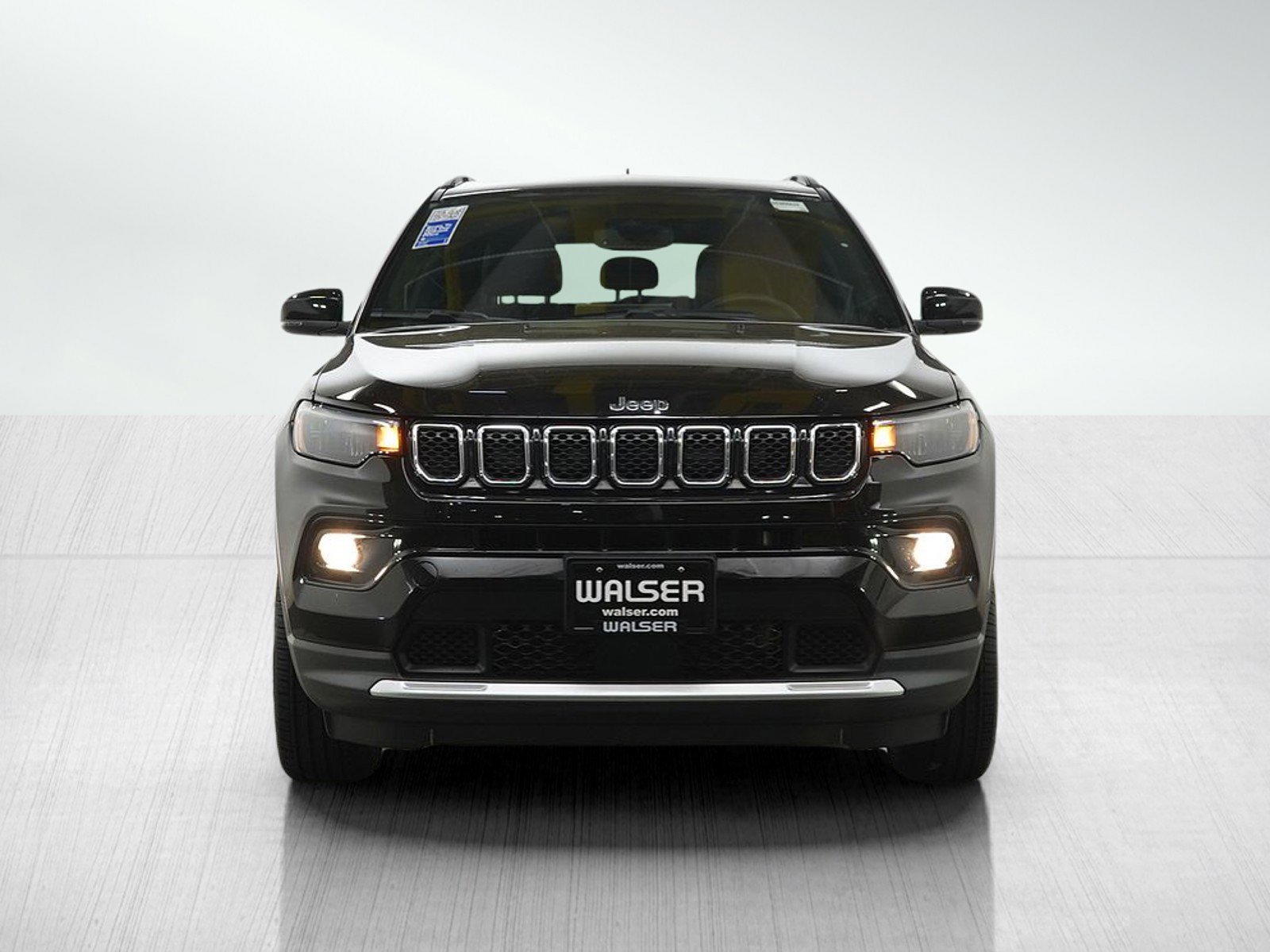 Used 2023 Jeep Compass Limited w/ Sun and Sound Group AWD/4WD image 8